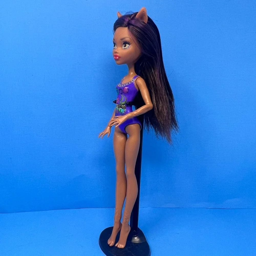 Monster High Clawdeen Wolf‎ Swim Class Werewolf Doll 2017 Purple Swimsuit